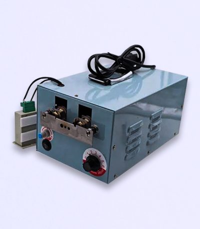 Debeaking machine for poultry