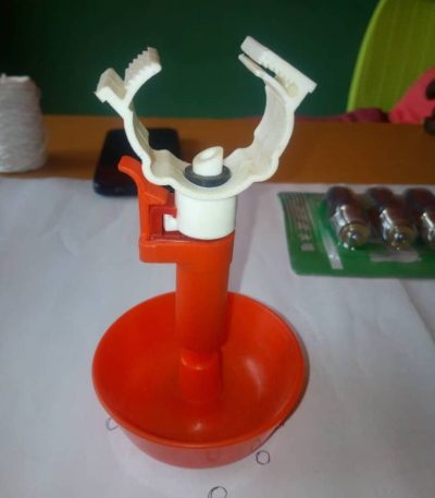 Self-regulating drinker