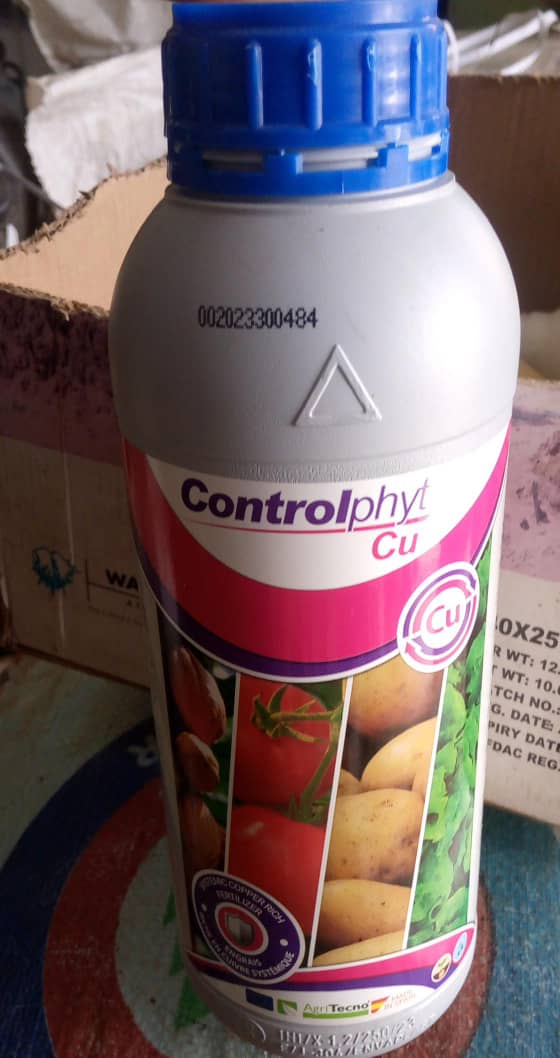 17C96B1B-9EA0-4613-8CC2-9AE9D960223D Controlphyt CU fertilizer | 1L